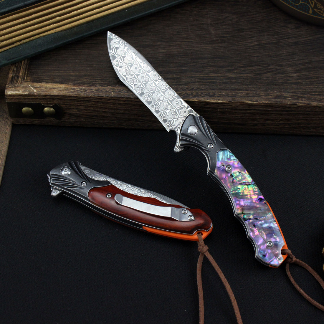 Outdoor Folding Knife Damascus Steel Color Shell Rosewood