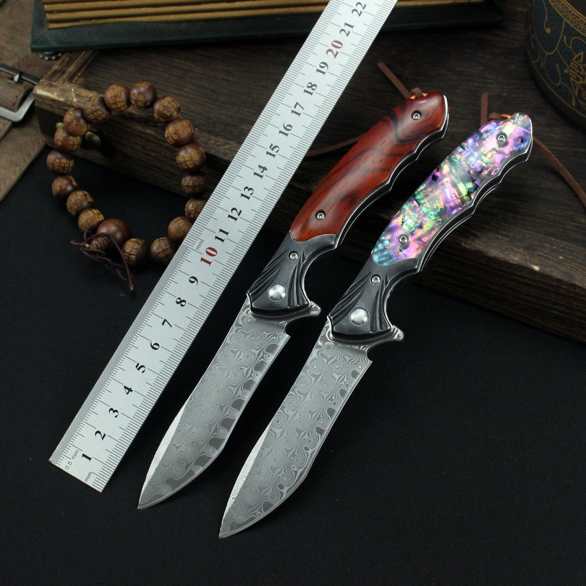 Outdoor Folding Knife Damascus Steel Color Shell Rosewood