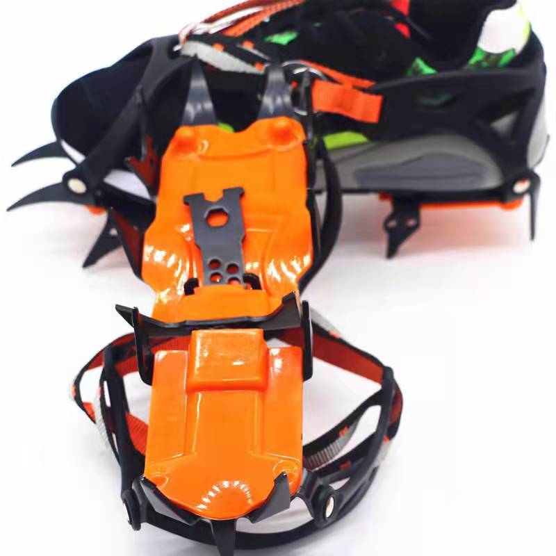 Outdoor 12-Tooth Non-Slip Mountaineering Crampons Shoe Covers